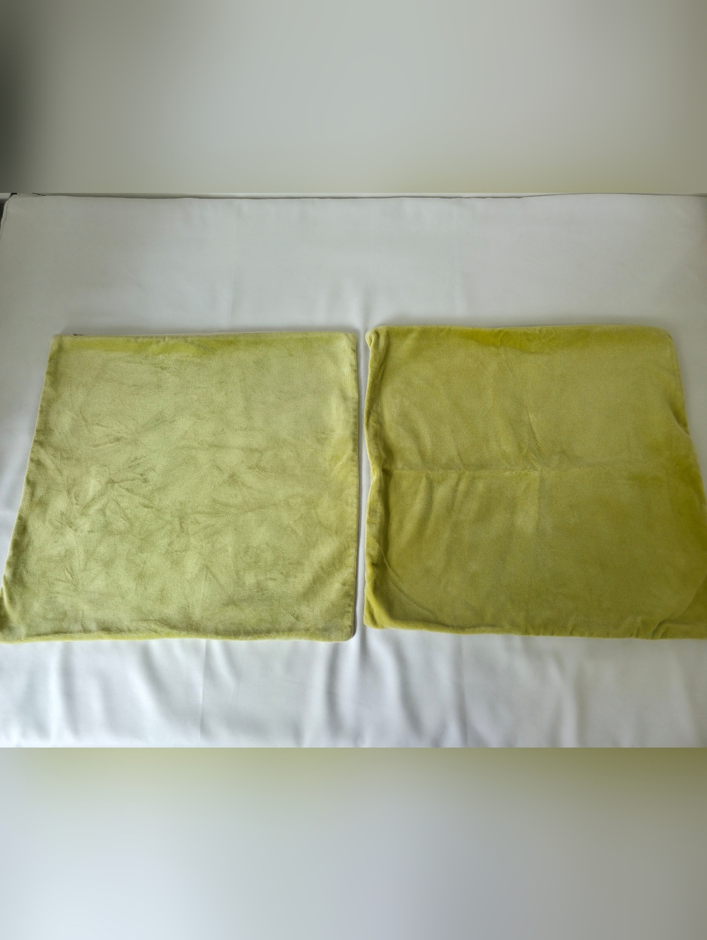 Pottery Barn Pillow Covers 18x18 Lime Green Velvet Beige Linen Spring Set of Two